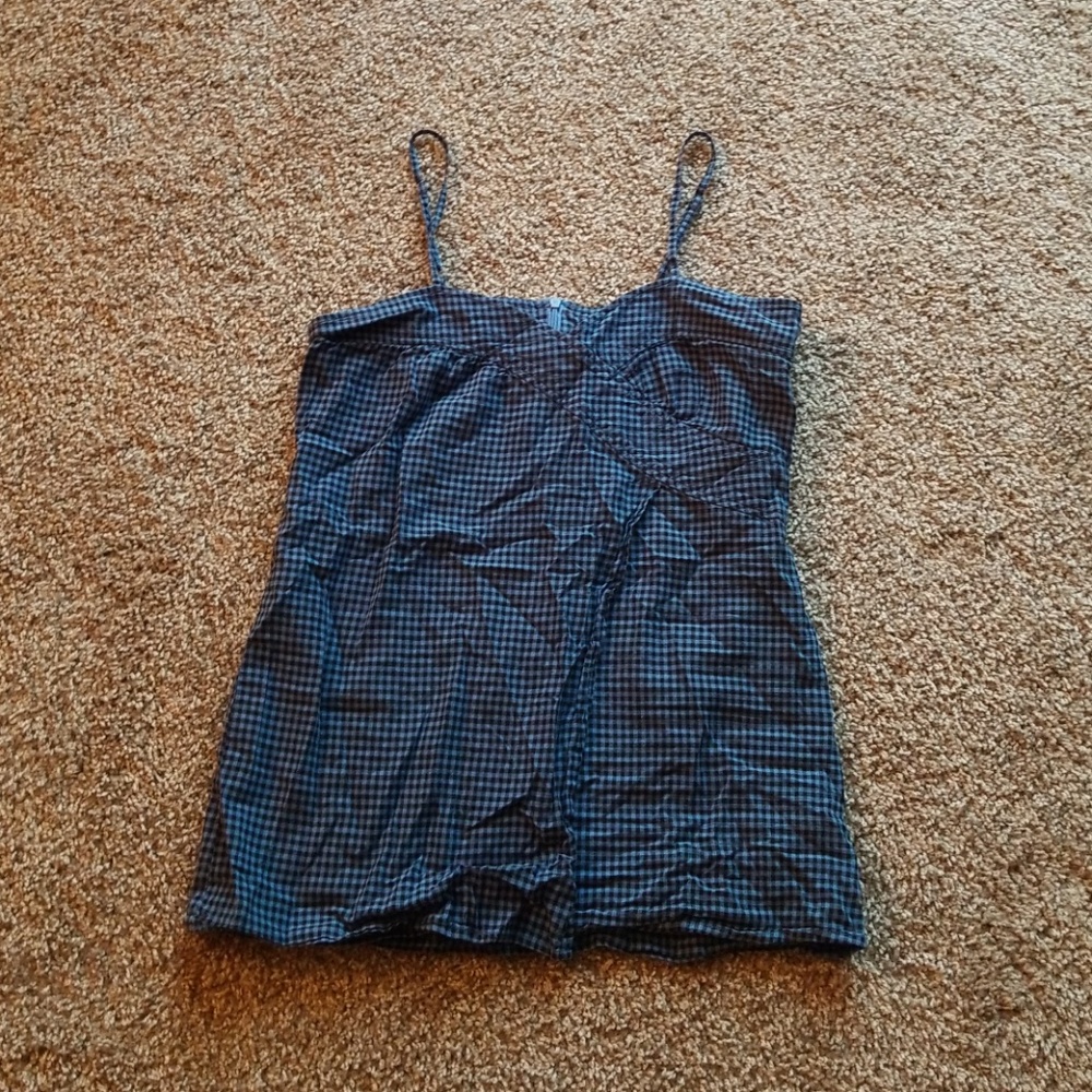 Checkered tank
